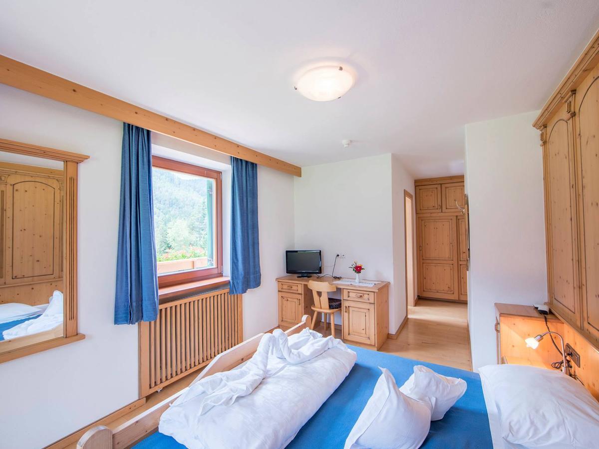 Riposo Al Bosco-Waldruhe Hotel San Vigilio Di Marebbe Eksteriør billede