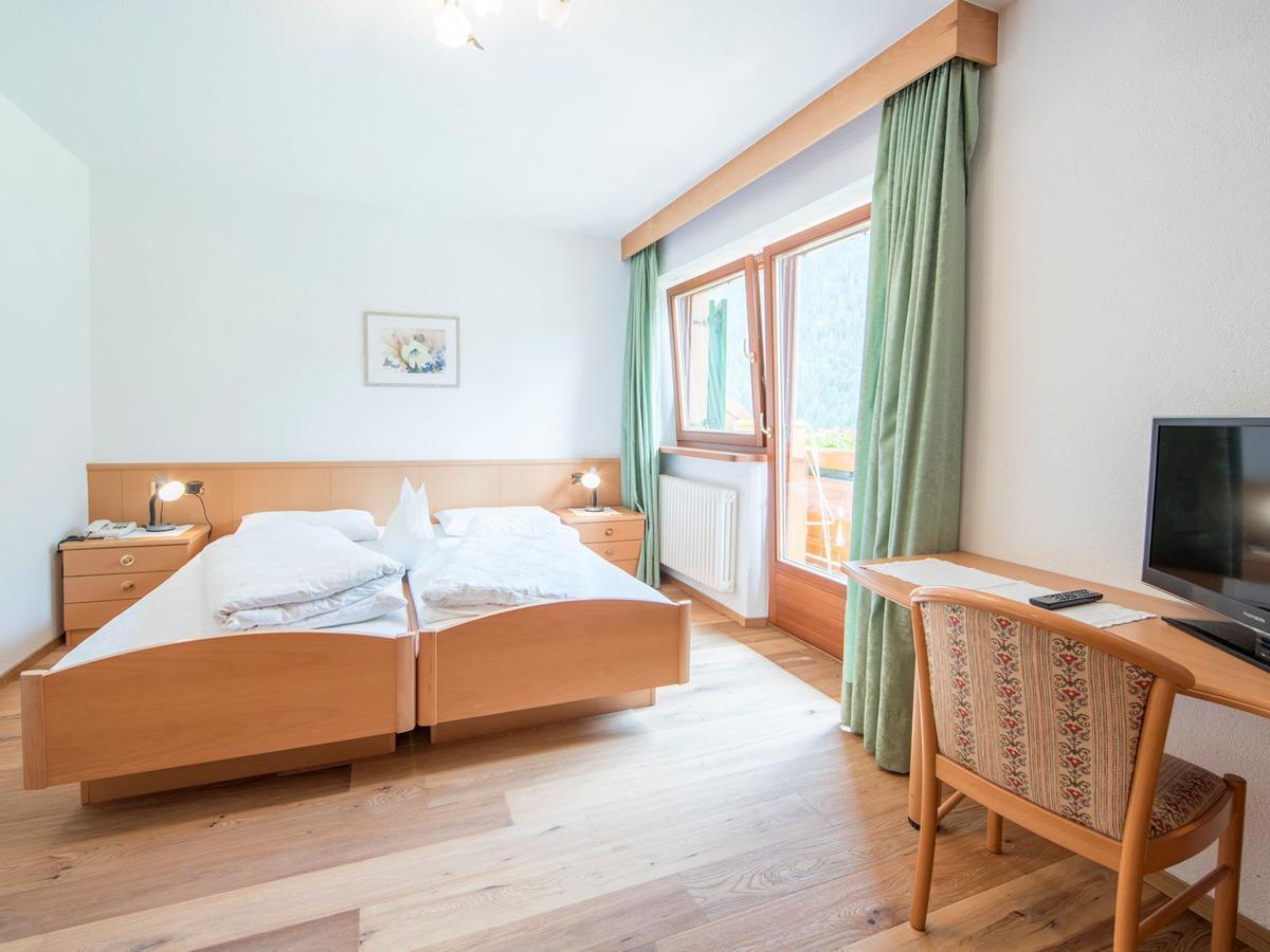 Riposo Al Bosco-Waldruhe Hotel San Vigilio Di Marebbe Eksteriør billede